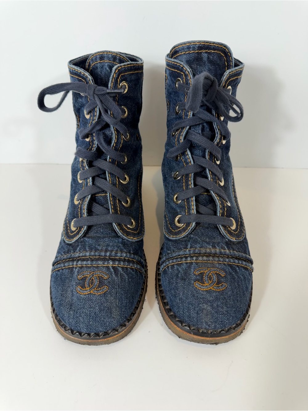 CHANEL Denim Lace Up Ankle Boots CC Logo Size 10 EU 40 Blue Jean Boots - Picture 2 of 13